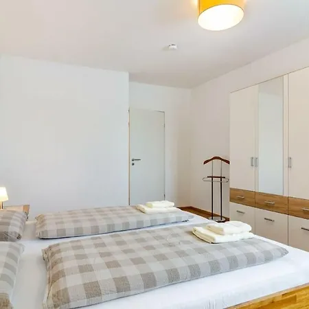 Vakantiehuis With 1 Bedroom Meersburg